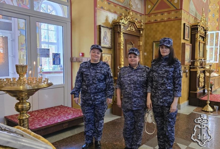 Росгвардейцы Карачаево-Черкесии приняли участие в торжественном богослужении 