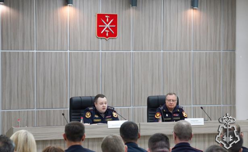 Заместитель директора Росгвардии генерал-полковник полиции Василий Сонин определил приоритеты развития вневедомственной охраны на всероссийском совещании в Туле