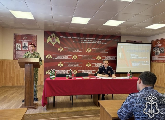 В Черкесске прошел сбор с руководителями групп военно-политической подготовки