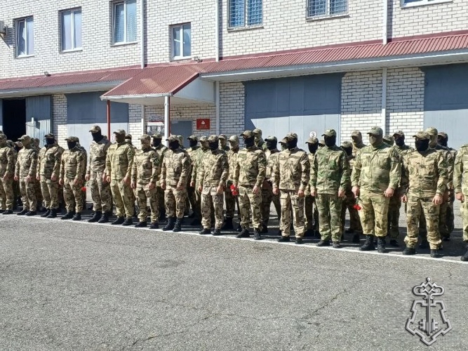 В Карачаево-Черкесии росгвардейцы присоединились к общероссийской минуте молчания